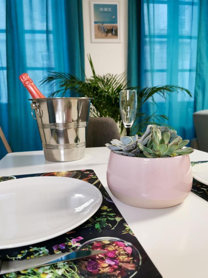 Appartement Ma Douce Charente - Superbe T3 Design Et Fonctionnel - Hyper Centre A Saintes Exterior foto